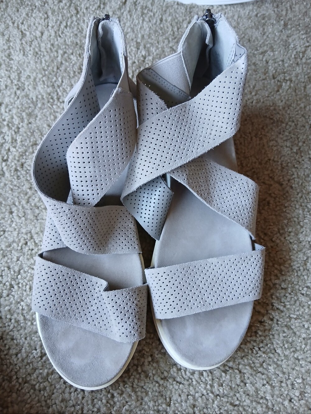 Blondo Crisscross Sandals in Light Gray